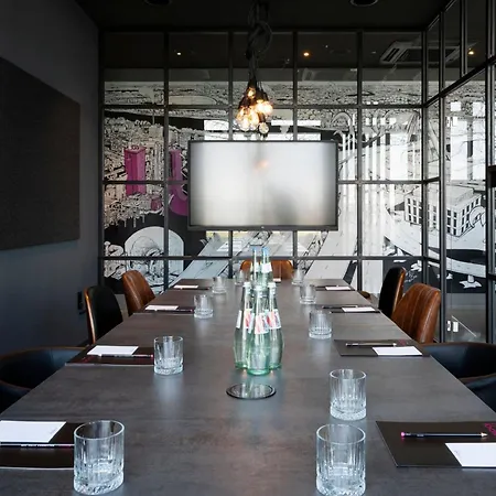 Moxy Ludwigshafen am Rhein