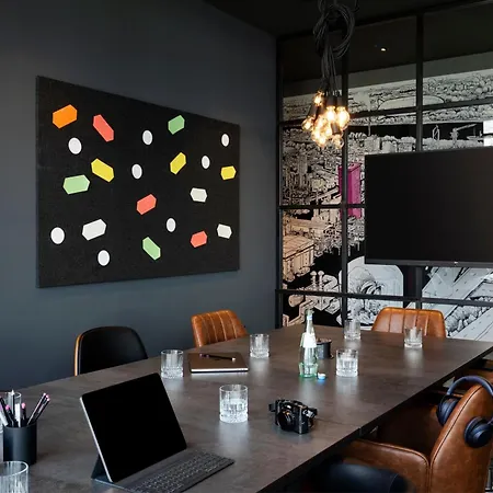 Hotel Moxy