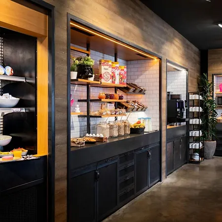 墨客希路德维希港酒店 酒店