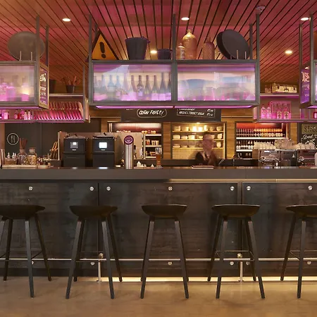 墨客希路德维希港酒店 4*