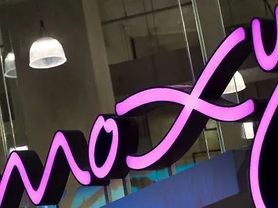 Отель Moxy 4*