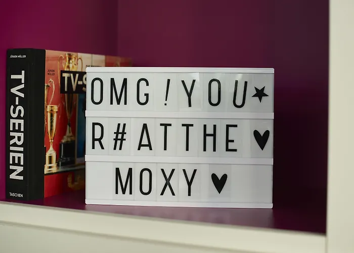 Hotel Moxy 4*