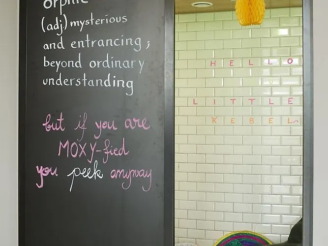 Moxy 4* Ludwigshafen am Rhein